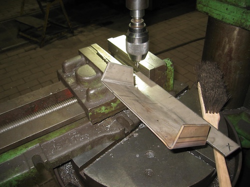 260122 Schaufelblech bohren